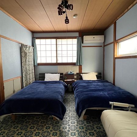 Отель Cozy And Cheap Kinosaki Hideya Non Japanese Тоёока Экстерьер фото