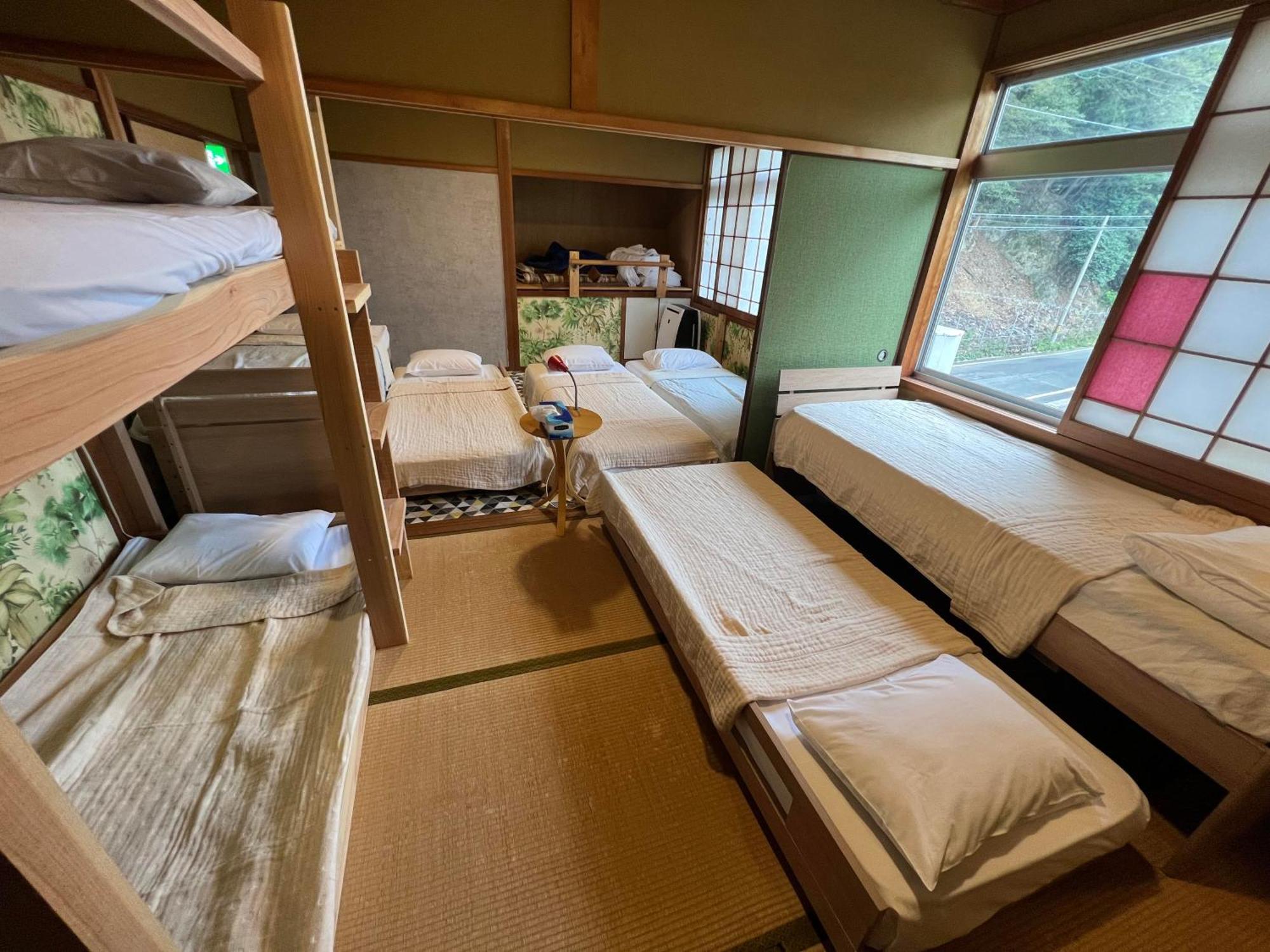 Отель Cozy And Cheap Kinosaki Hideya Non Japanese Тоёока Экстерьер фото